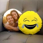 Fotoğraf Baskılı Kişiye Özel Yuvarlak Emojili Yastık (Gülen Yüz) - Görsel 2